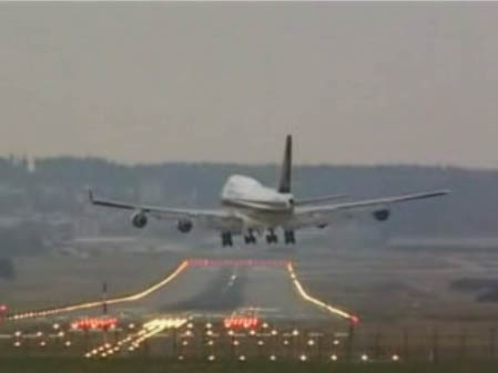 image: flydamnit-crosswind-landing